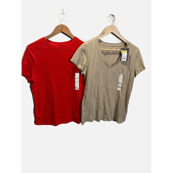 Universal Thread Tops - Universal Thread T-Shirt Bundle Womens Medium Red Tan V-Neck Crew Neck Basic Tee